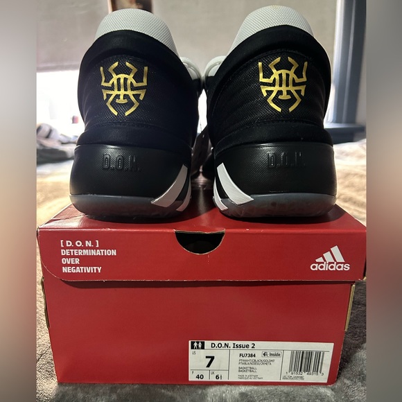 Adidas D.O.N. Issue 2 - Picture 2 of 3